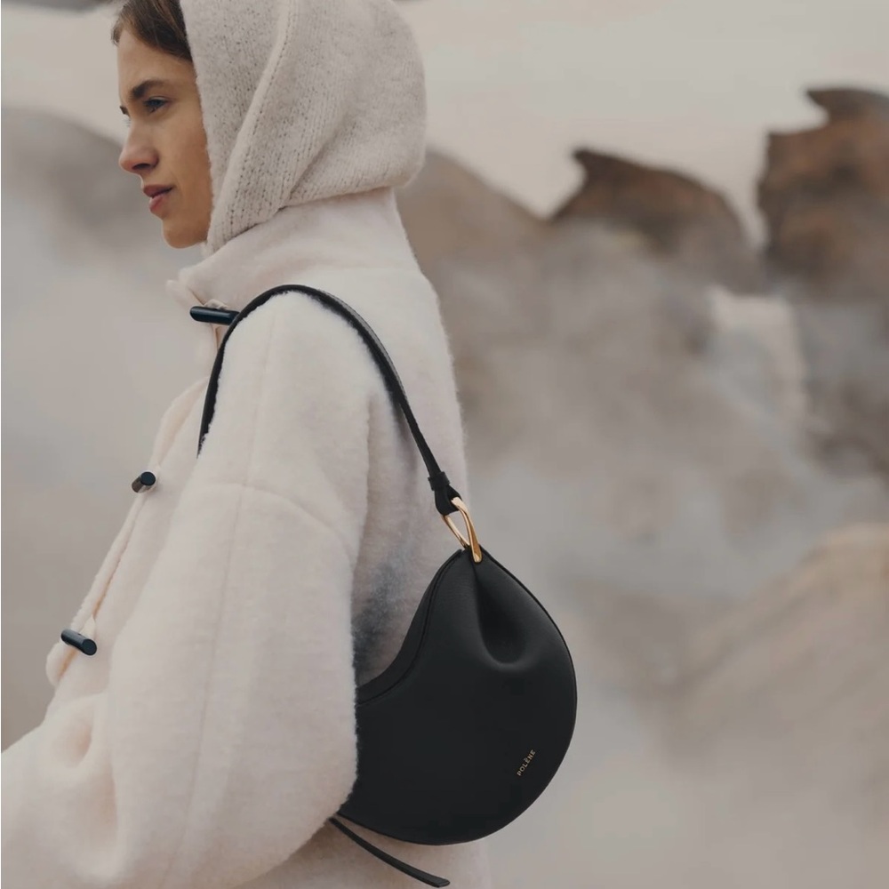 Polene Tonca Bag in textured leather - Picture 3 of 11